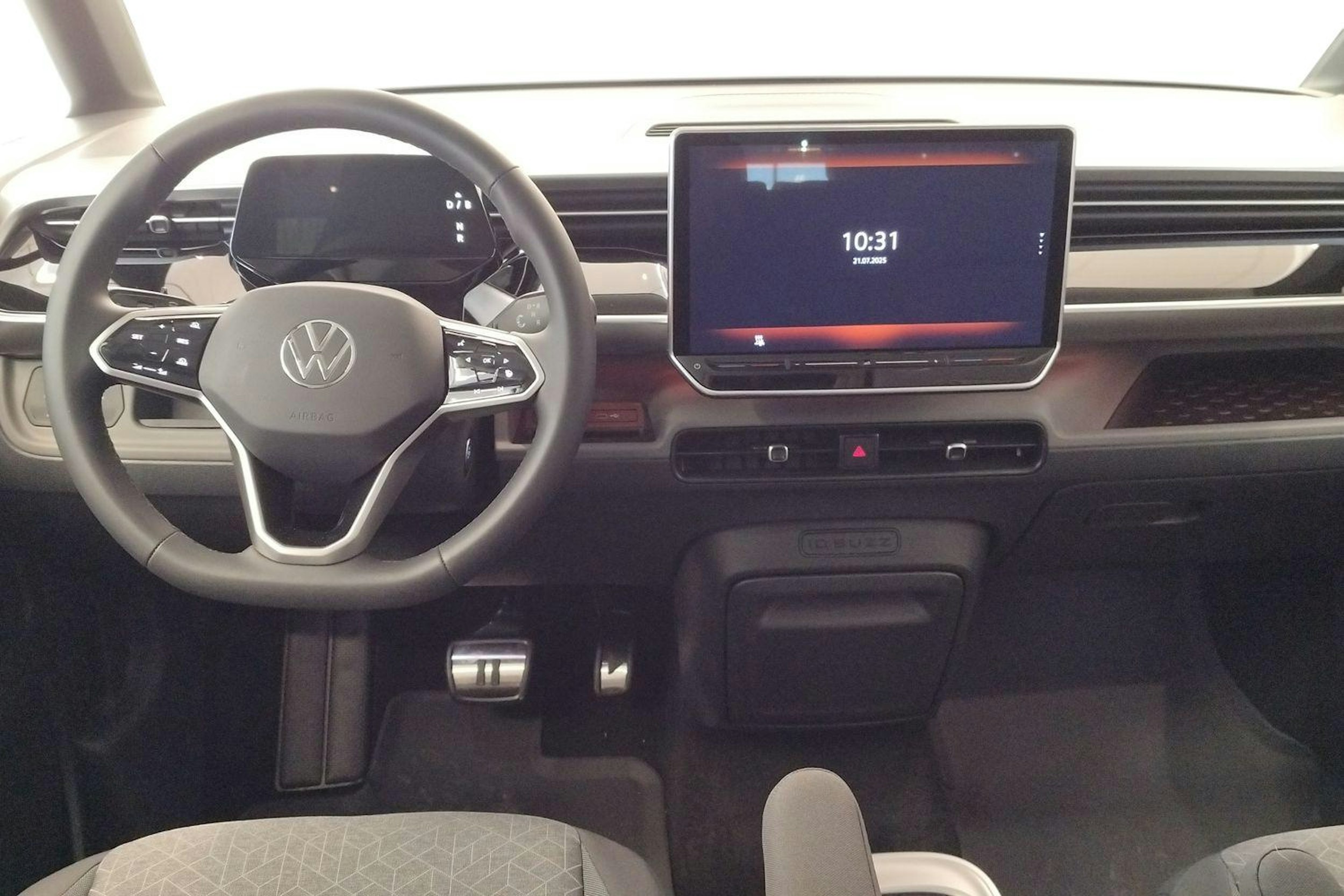 harmaa Volkswagen ID. Buzz 2025 kuva 9.