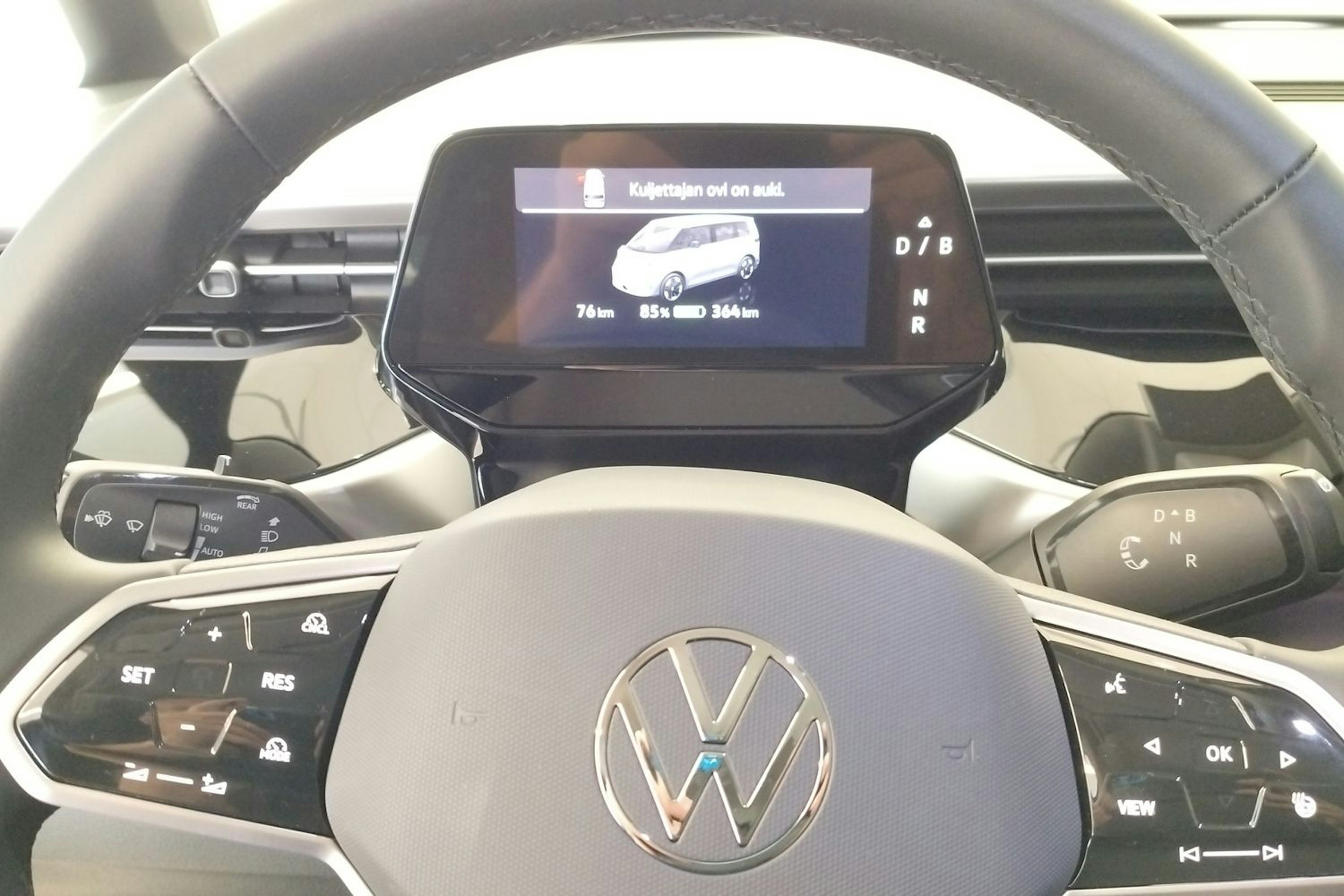 harmaa Volkswagen ID. Buzz 2025 kuva 15.