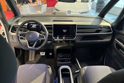 valkoinen Volkswagen ID. Buzz 2025 kuva 7.