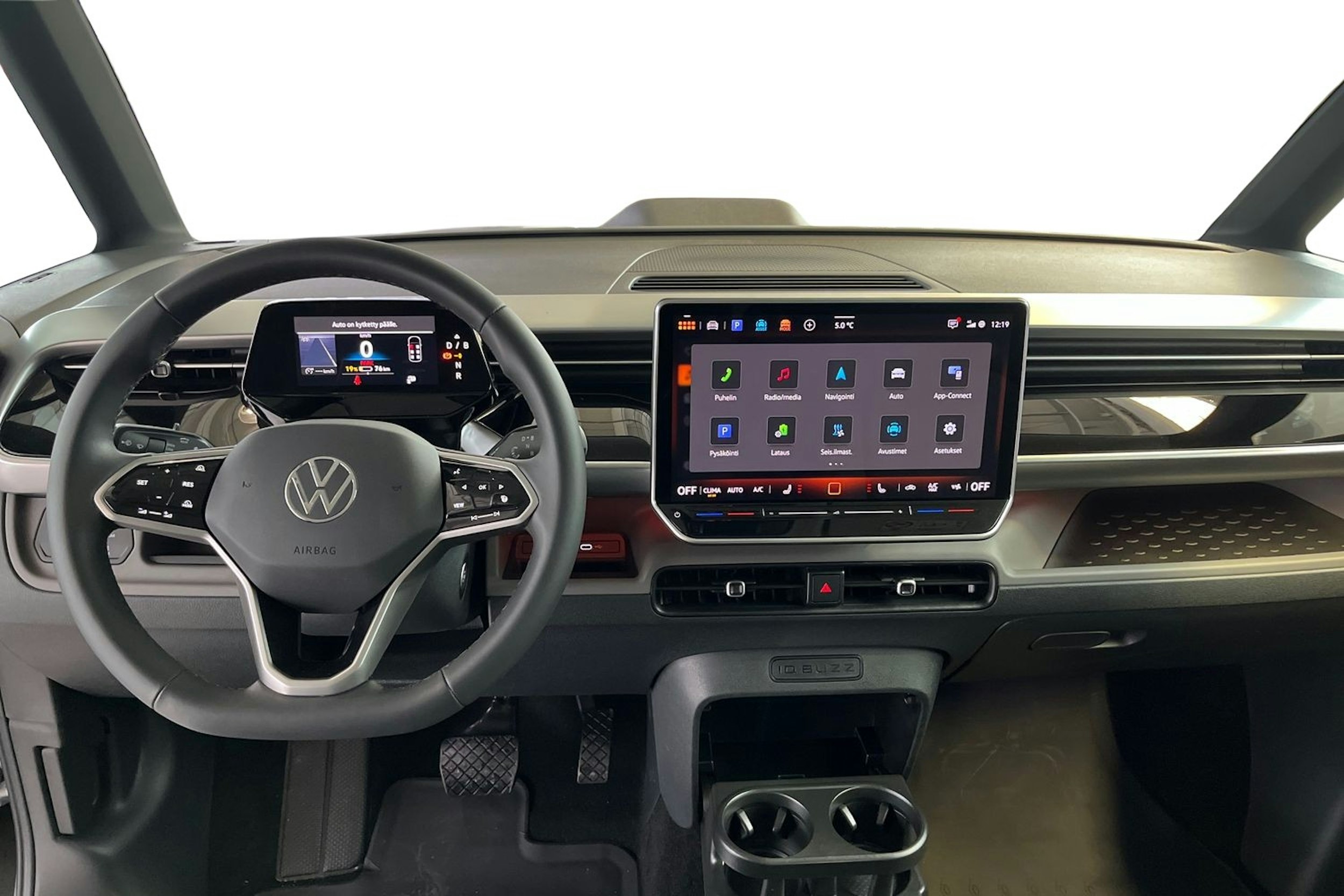 harmaa Volkswagen ID. Buzz 2025 kuva 9.