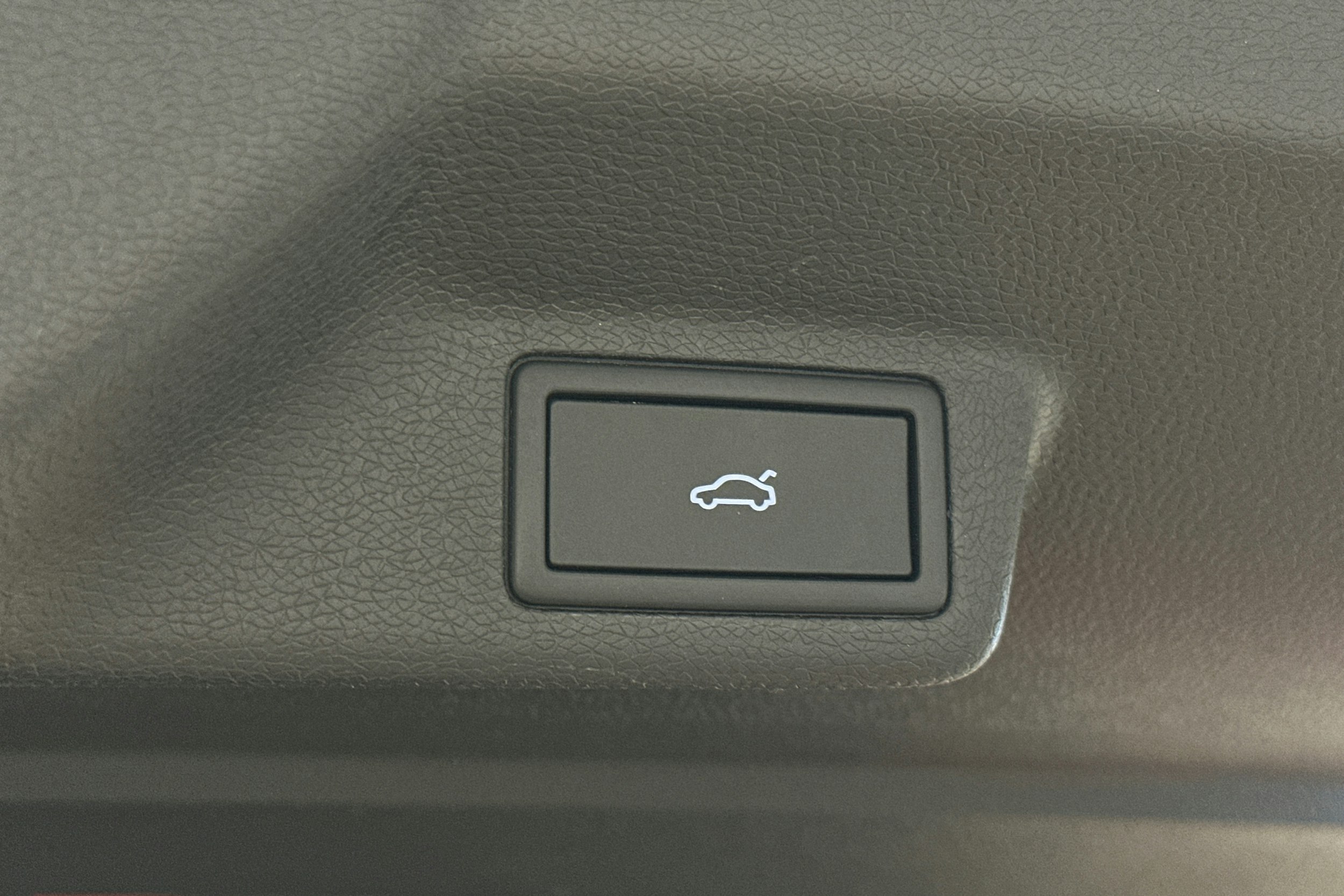musta Volkswagen ID. Buzz 2025 kuva 34.