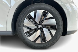 valkoinen Volkswagen ID. Buzz 2025 kuva 11.