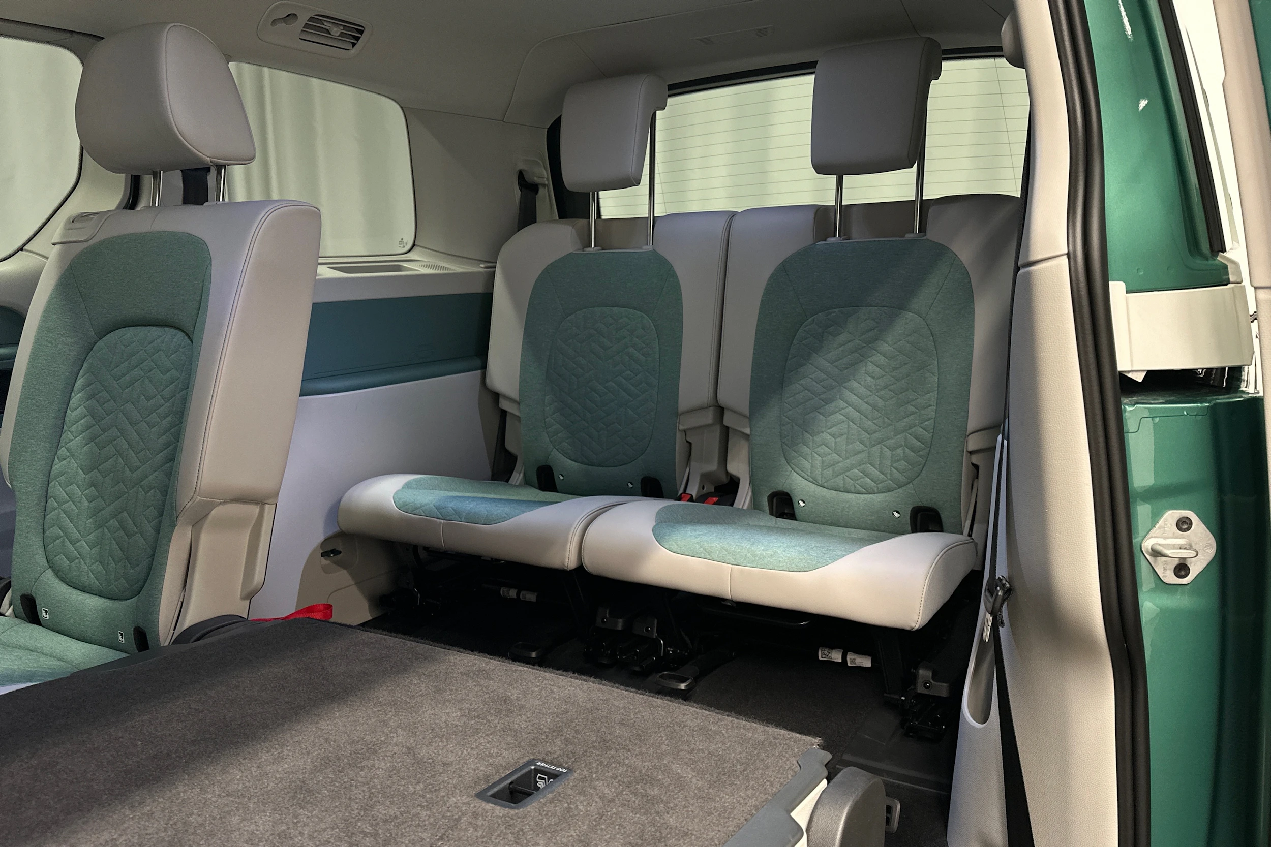 vihreä Volkswagen ID. Buzz 2025 kuva 16.