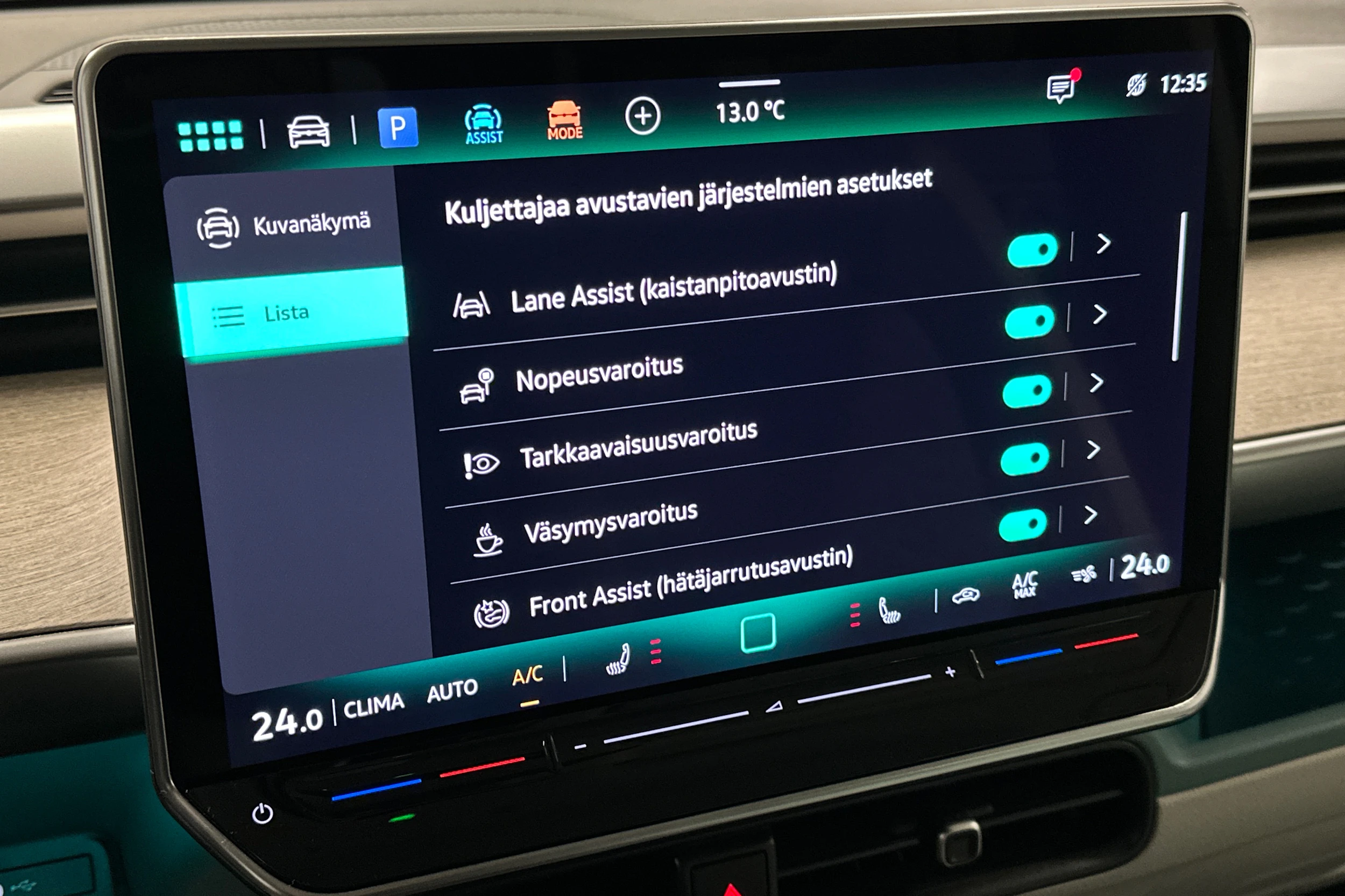 vihreä Volkswagen ID. Buzz 2025 kuva 29.