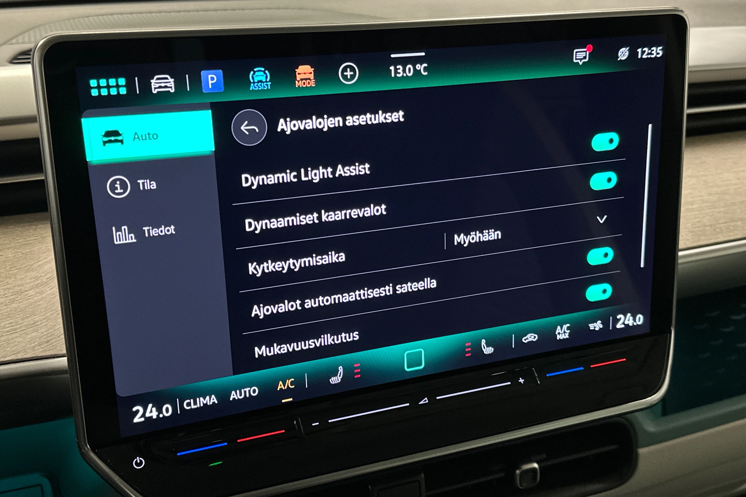 vihreä Volkswagen ID. Buzz 2025 kuva 31.