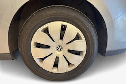 harmaa Volkswagen ID. Buzz Cargo 2025 kuva 9.