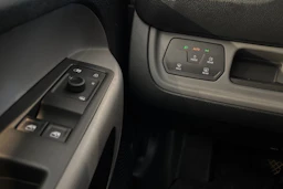 harmaa Volkswagen ID. Buzz Cargo 2025 kuva 17.