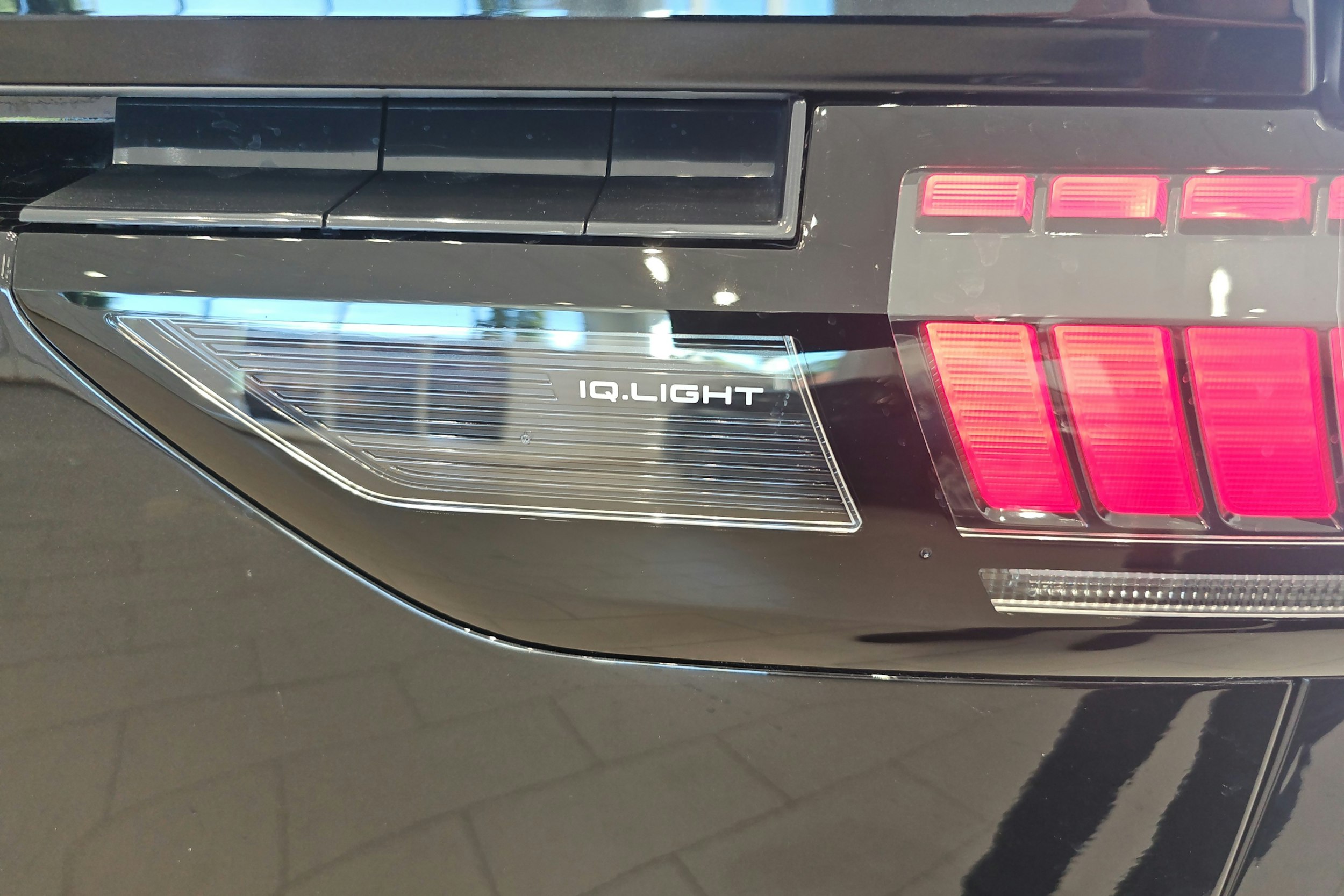 musta Volkswagen ID. Buzz 2025 kuva 11.
