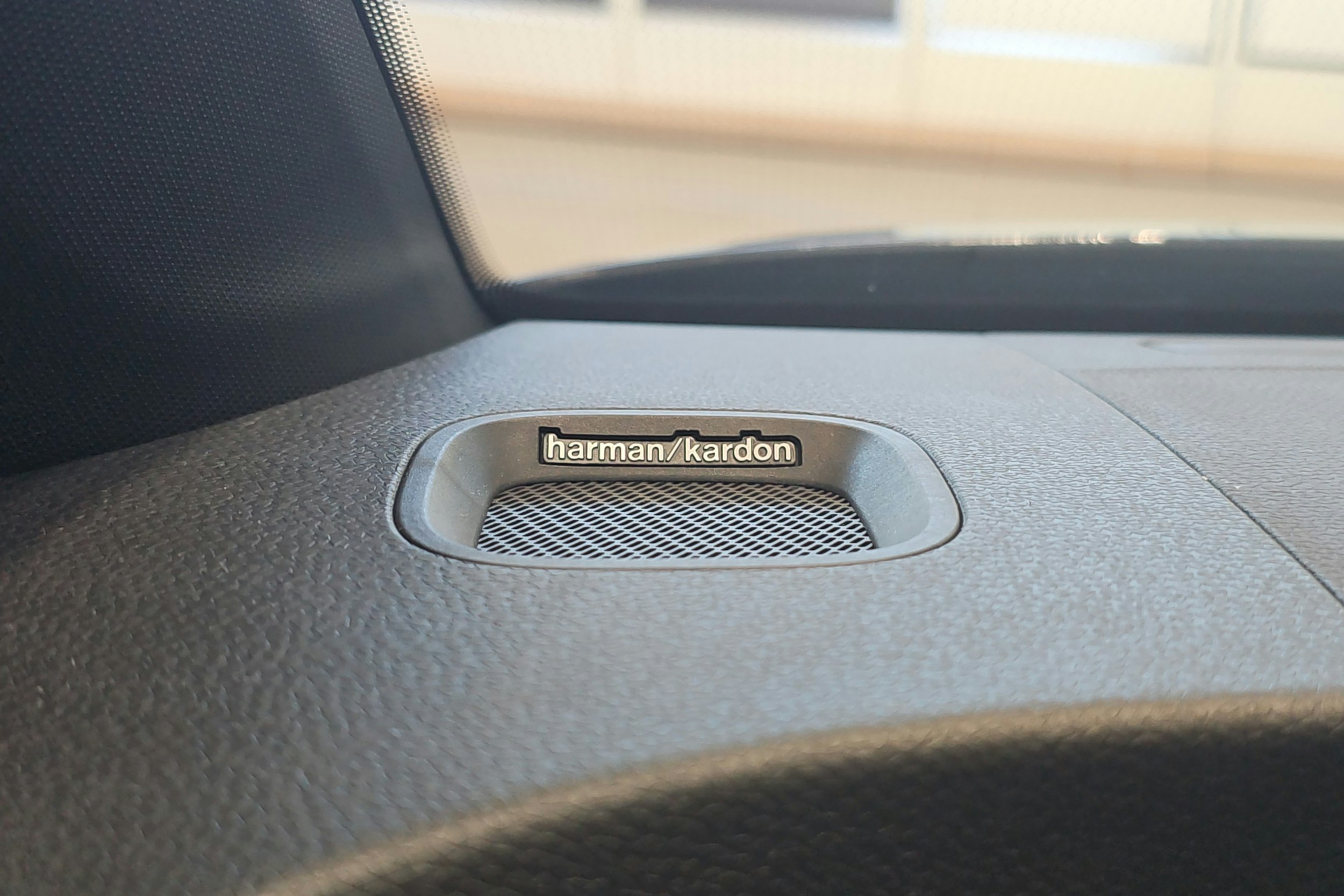 musta Volkswagen ID. Buzz 2025 kuva 20.