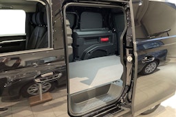 Musta Volkswagen ID. Buzz Cargo 2026 kuva 10.