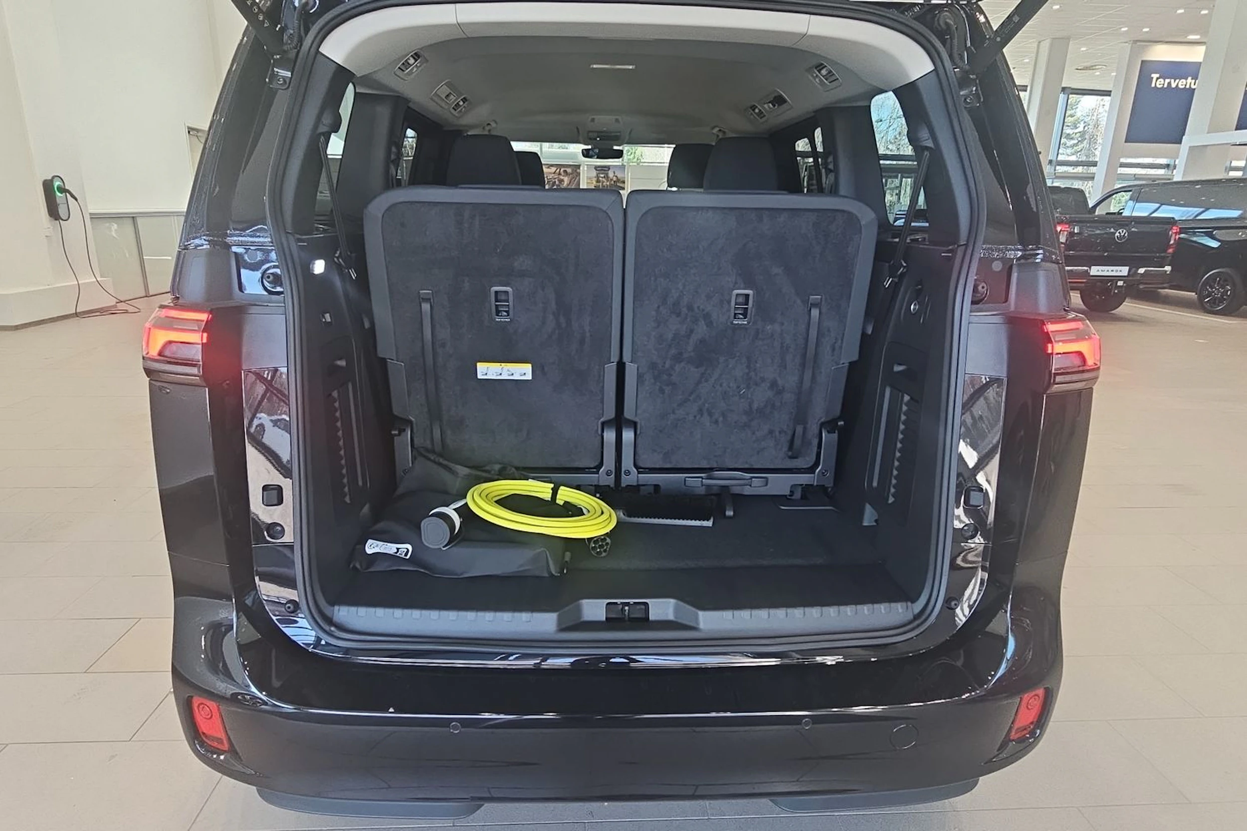 musta Volkswagen ID. Buzz 2026 kuva 17.