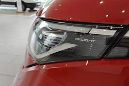 punainen Volkswagen ID. Buzz 2026 kuva 18.