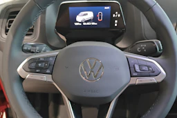 punainen Volkswagen ID. Buzz 2026 kuva 20.
