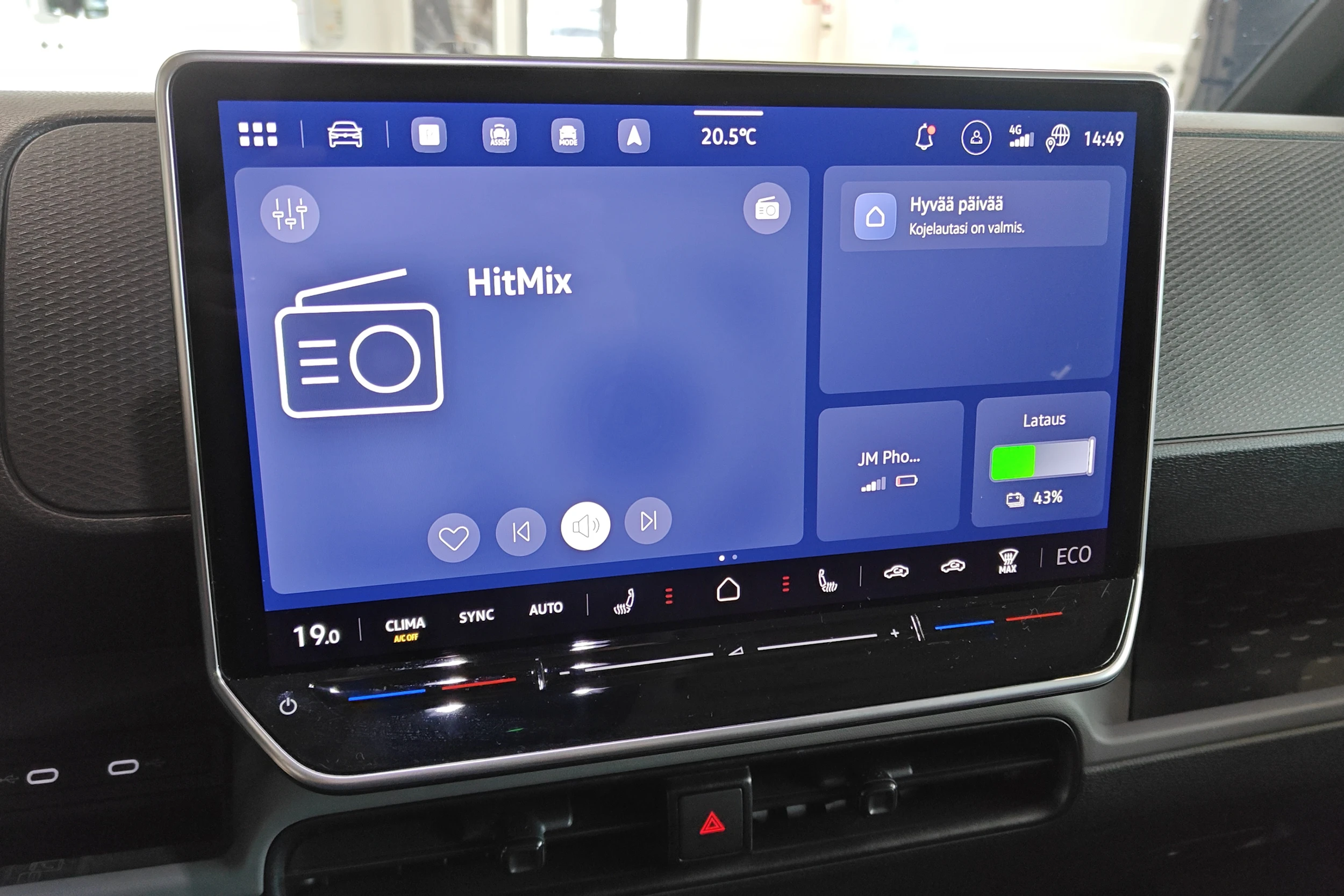 punainen Volkswagen ID. Buzz 2026 kuva 21.