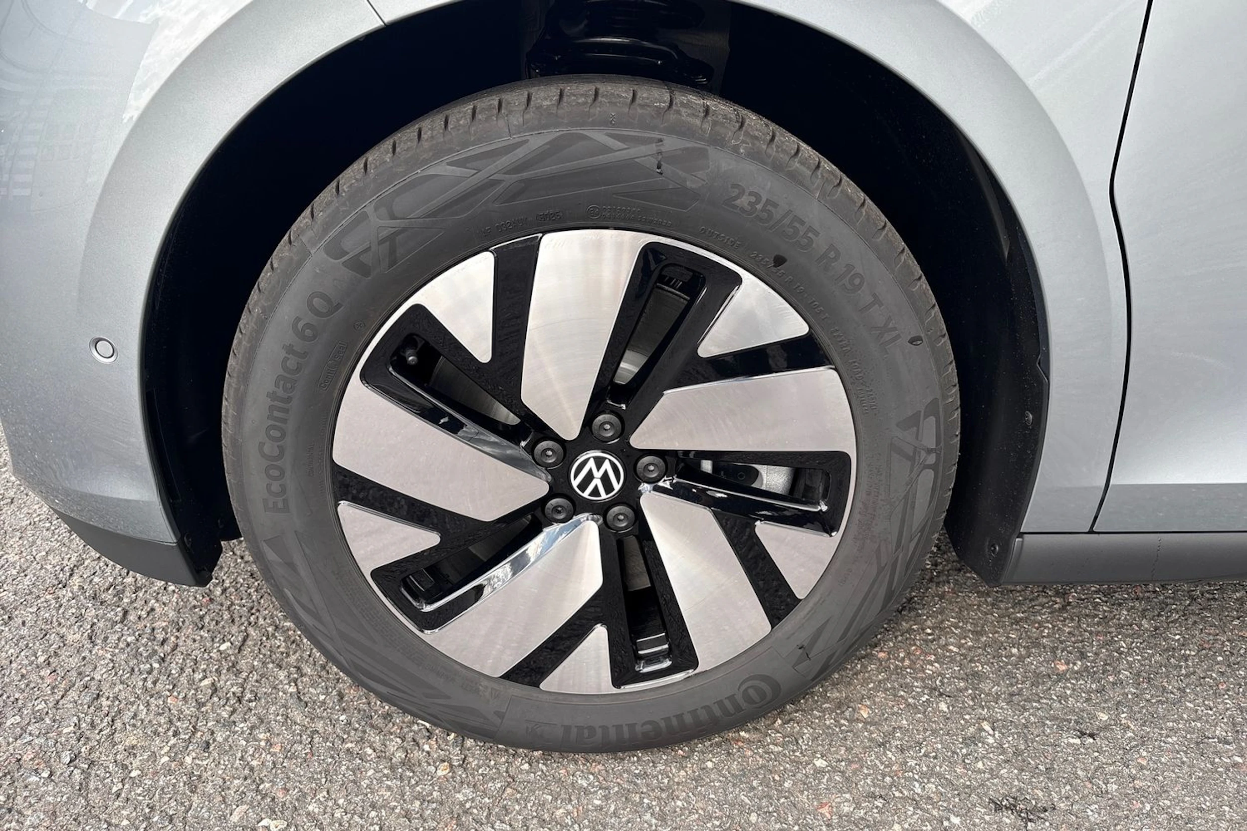 harmaa Volkswagen ID. Buzz 2026 kuva 10.