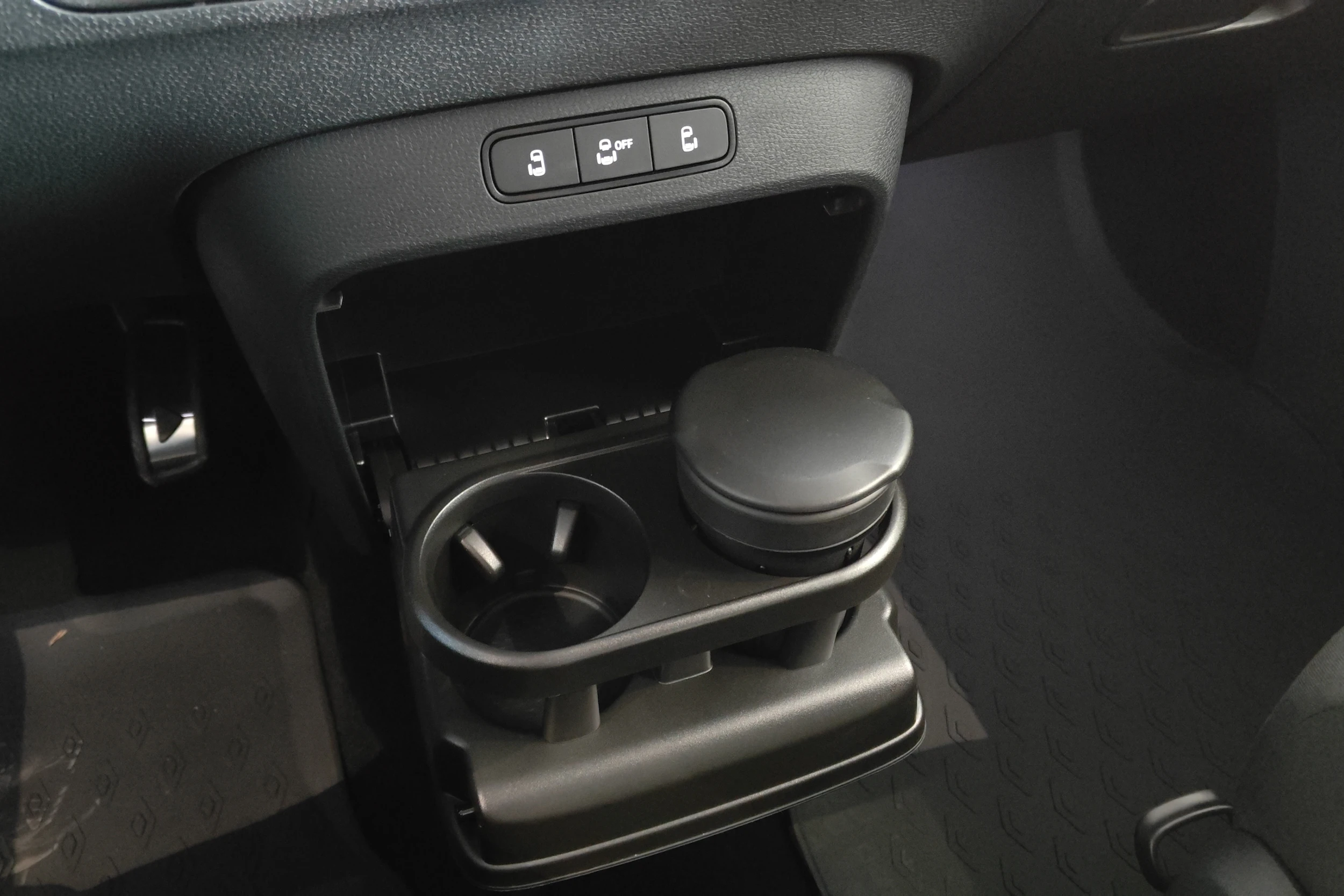 harmaa Volkswagen ID. Buzz 2026 kuva 29.