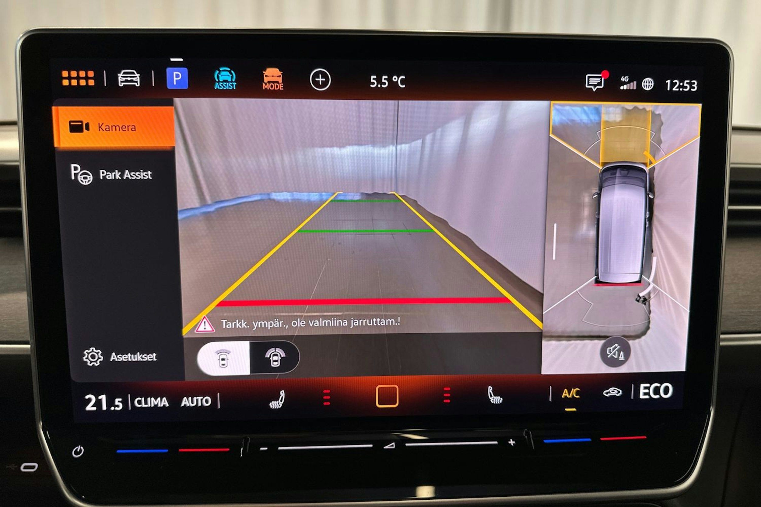 punainen Volkswagen ID. Buzz 2026 kuva 32.