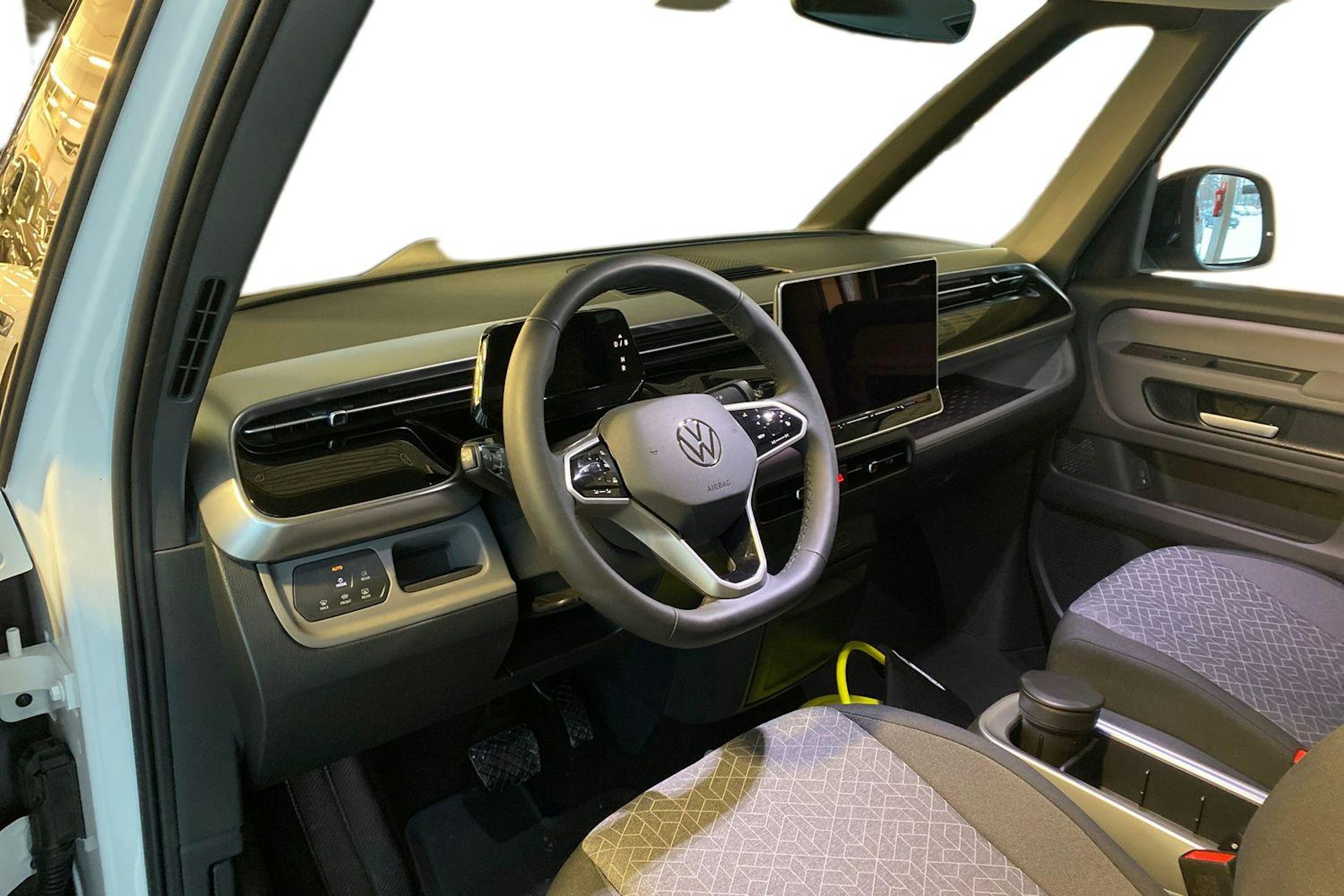 valkoinen Volkswagen ID. Buzz 2026 kuva 8.