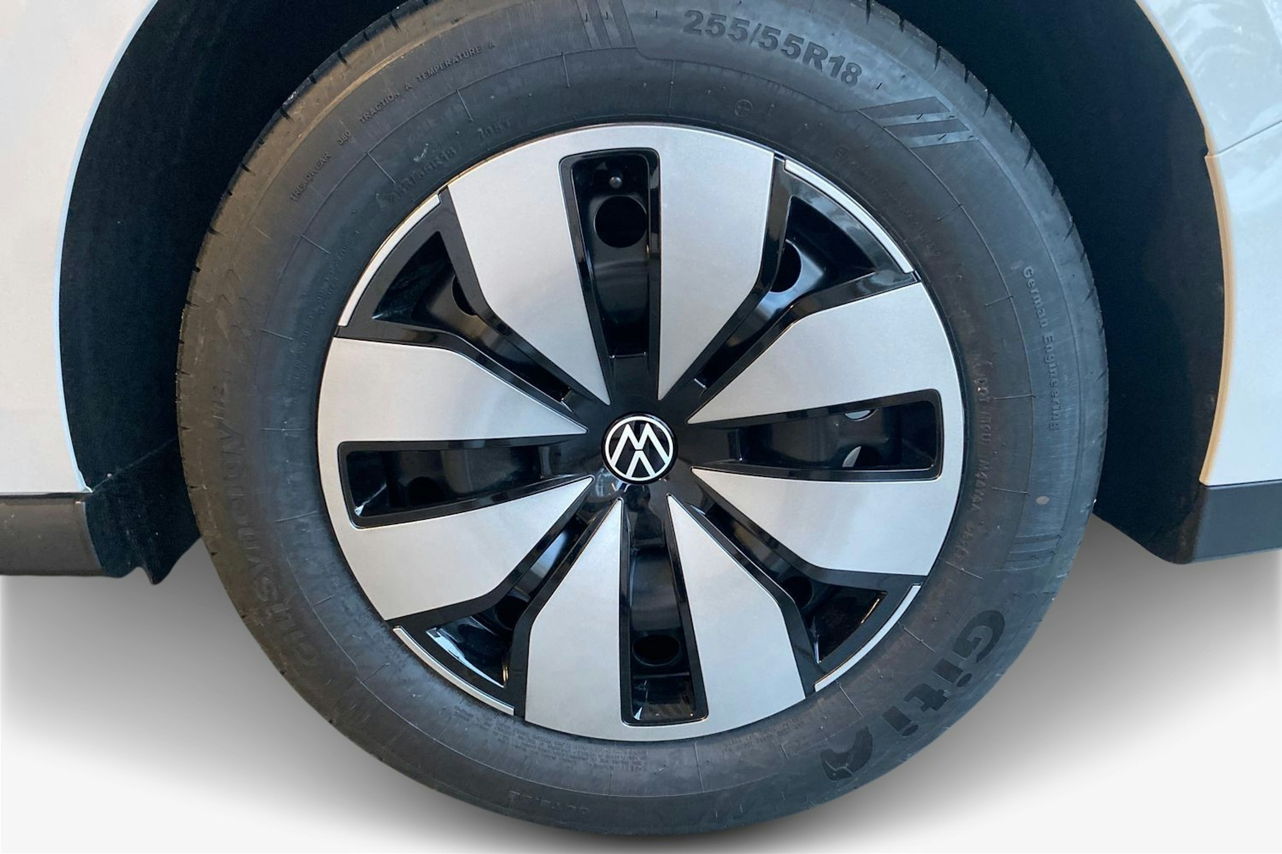 valkoinen Volkswagen ID. Buzz 2026 kuva 11.