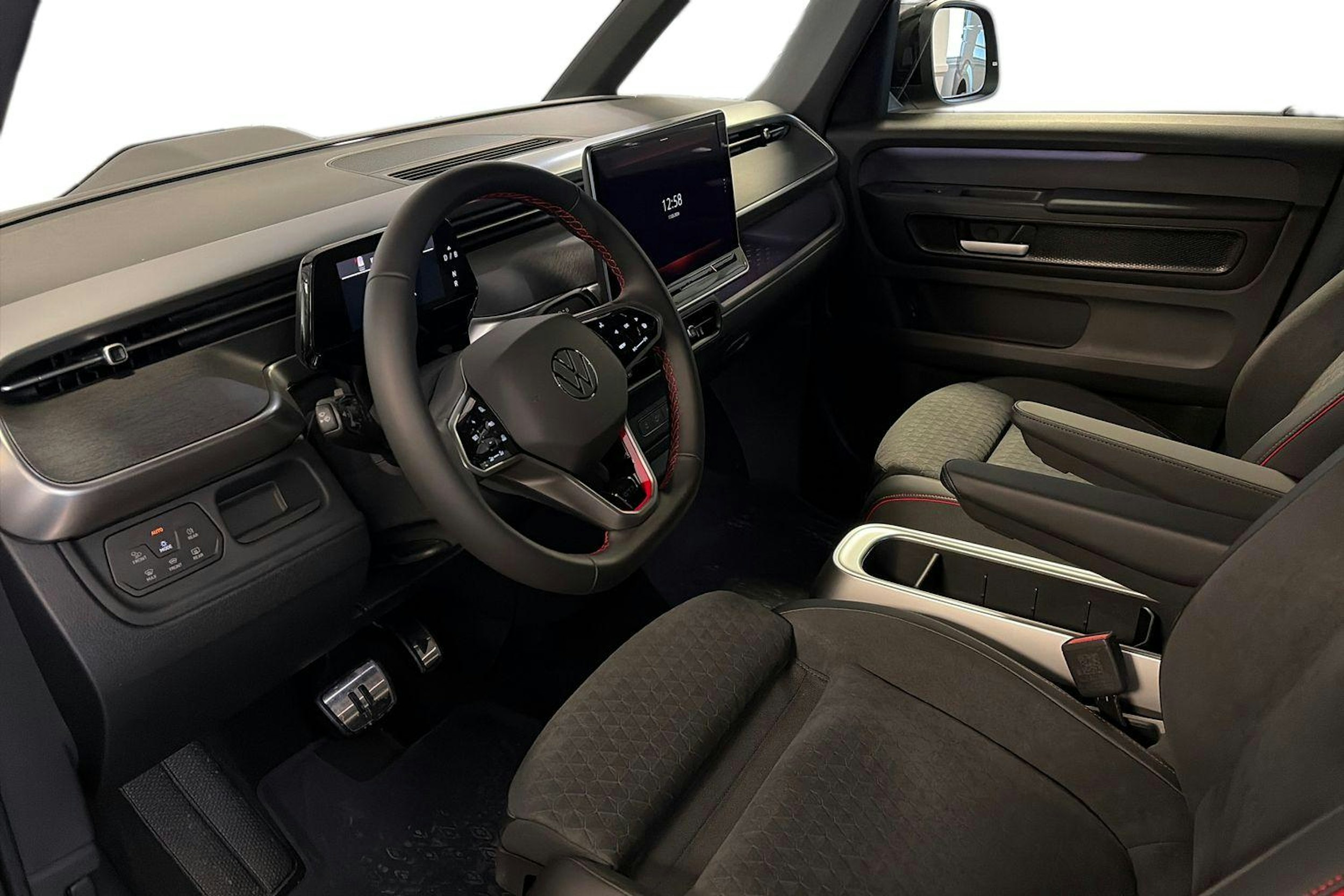 musta Volkswagen ID. Buzz 2026 kuva 8.