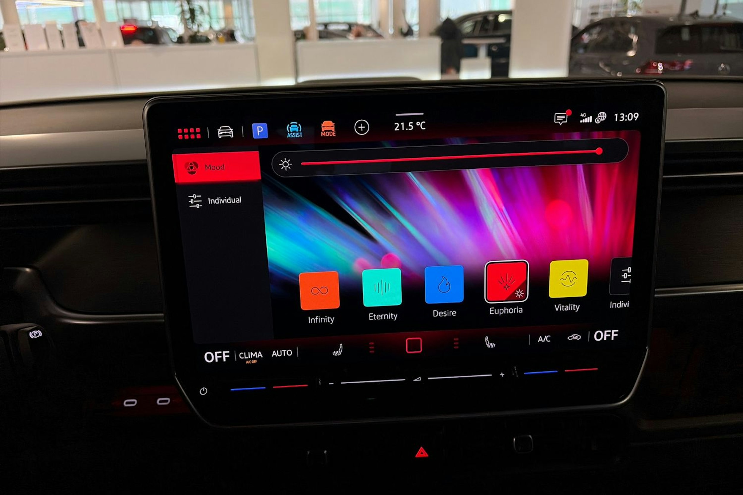 musta Volkswagen ID. Buzz 2026 kuva 35.