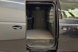 met. sininen Volkswagen ID. Buzz 2026 kuva 8.