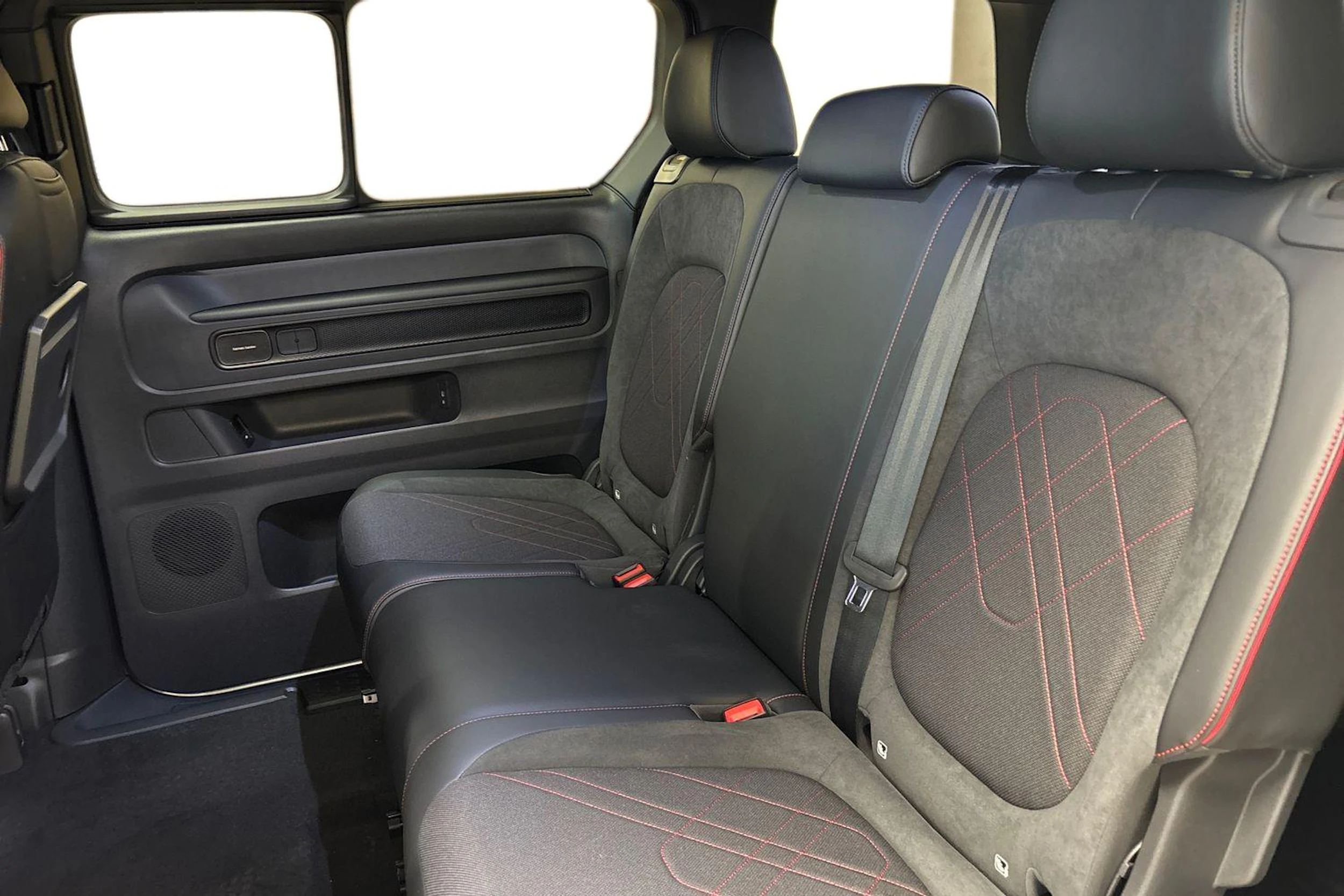 harmaa Volkswagen ID. Buzz 2026 kuva 11.