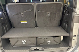 harmaa Volkswagen ID. Buzz 2026 kuva 13.