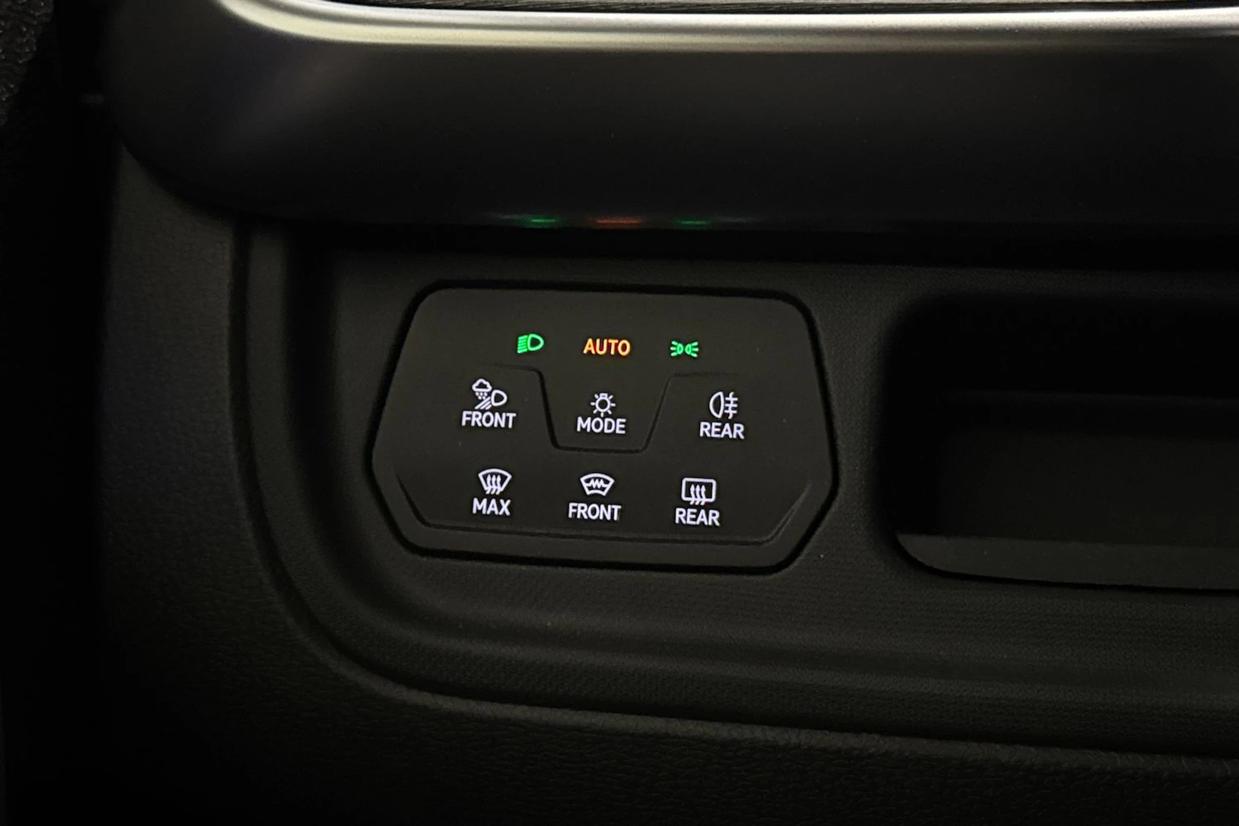valkoinen Volkswagen ID. Buzz 2026 kuva 26.