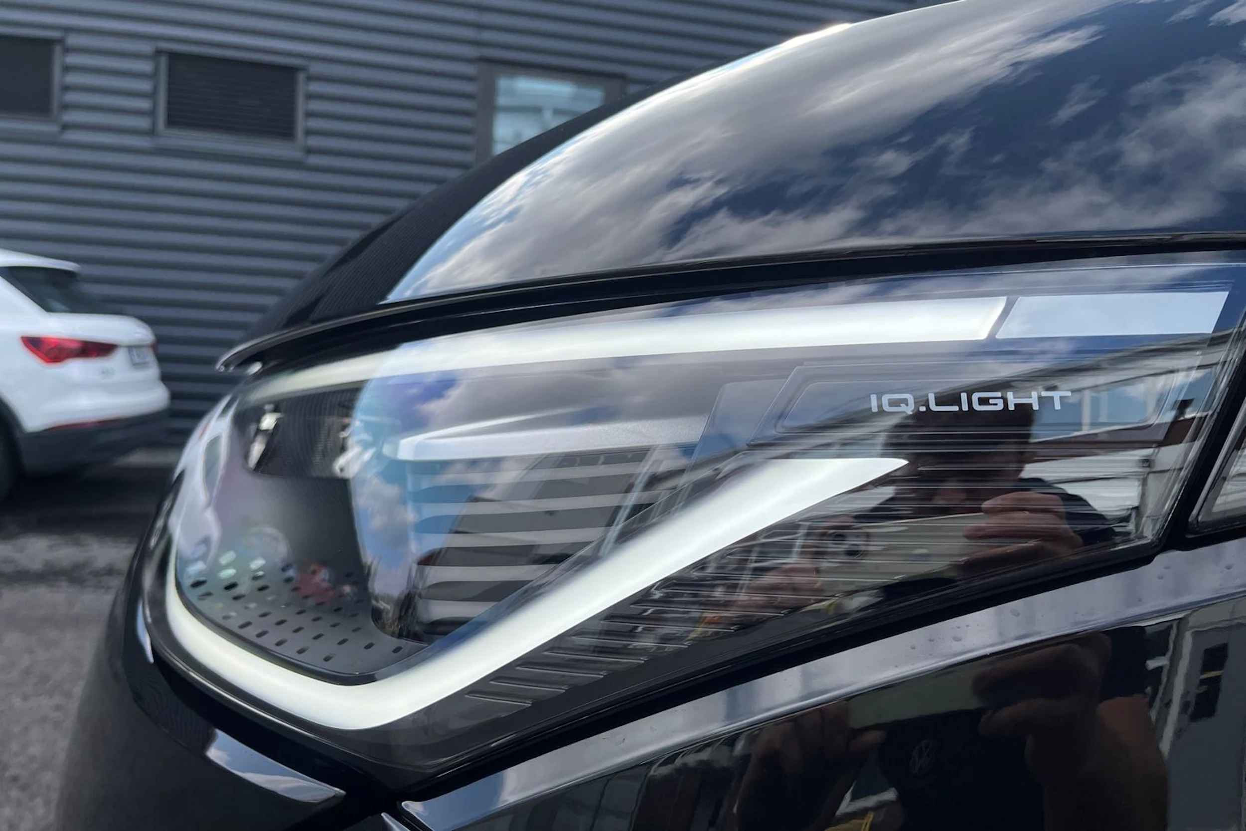 musta Volkswagen ID. Buzz 2027 kuva 18.