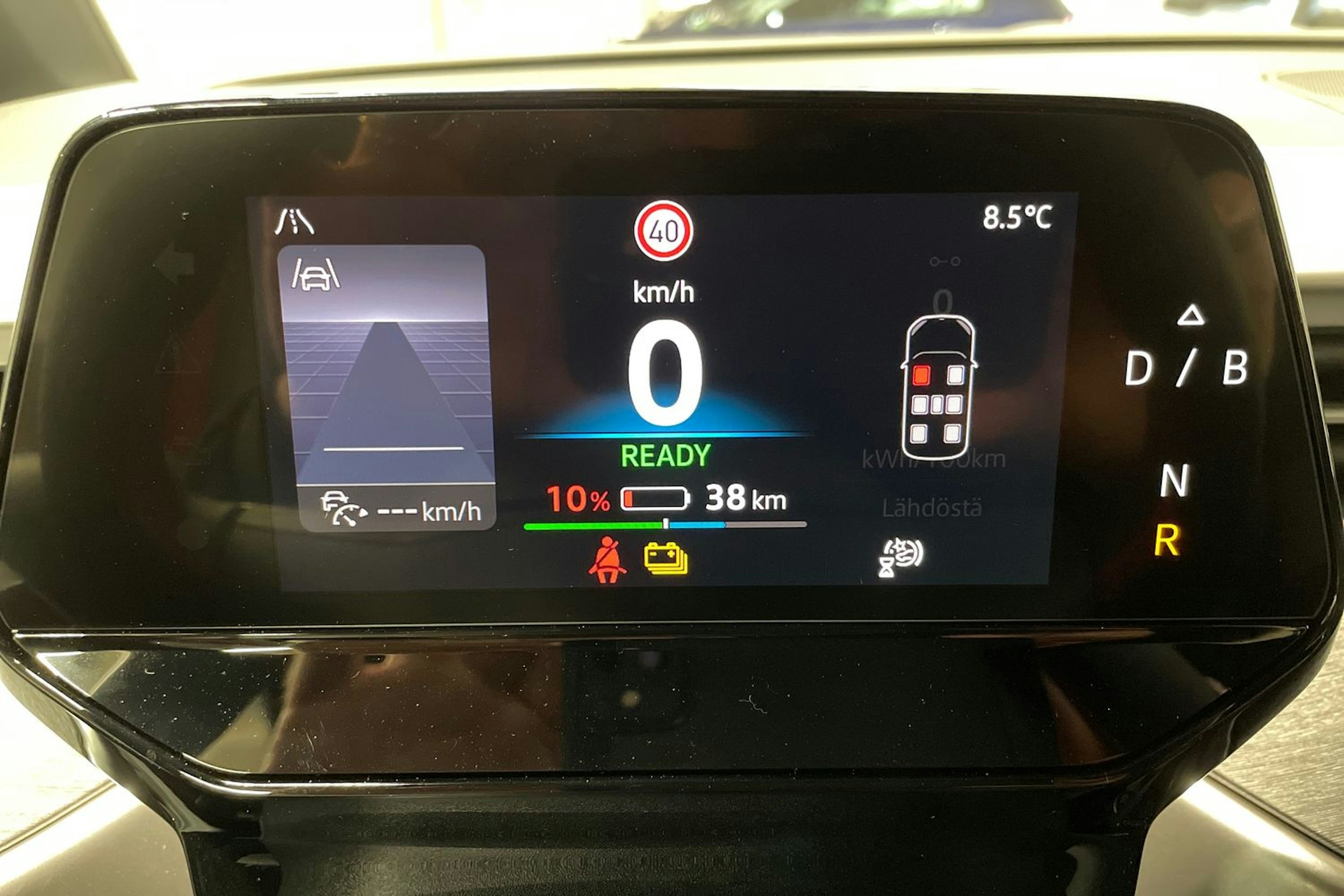 punainen Volkswagen ID. Buzz 2026 kuva 11.