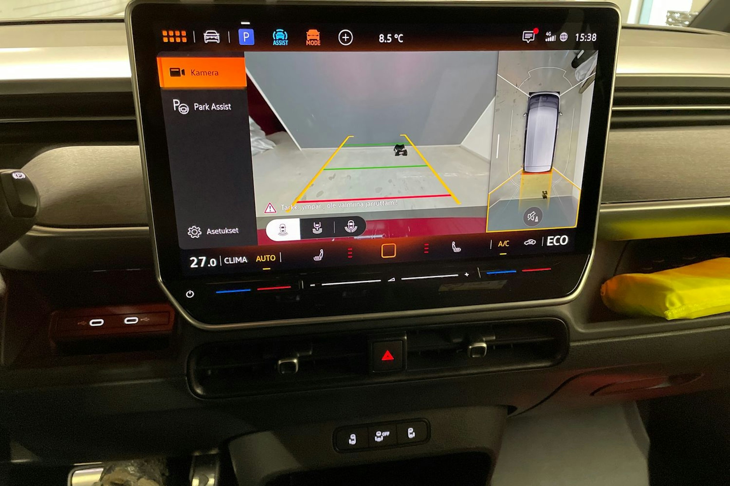 punainen Volkswagen ID. Buzz 2026 kuva 12.