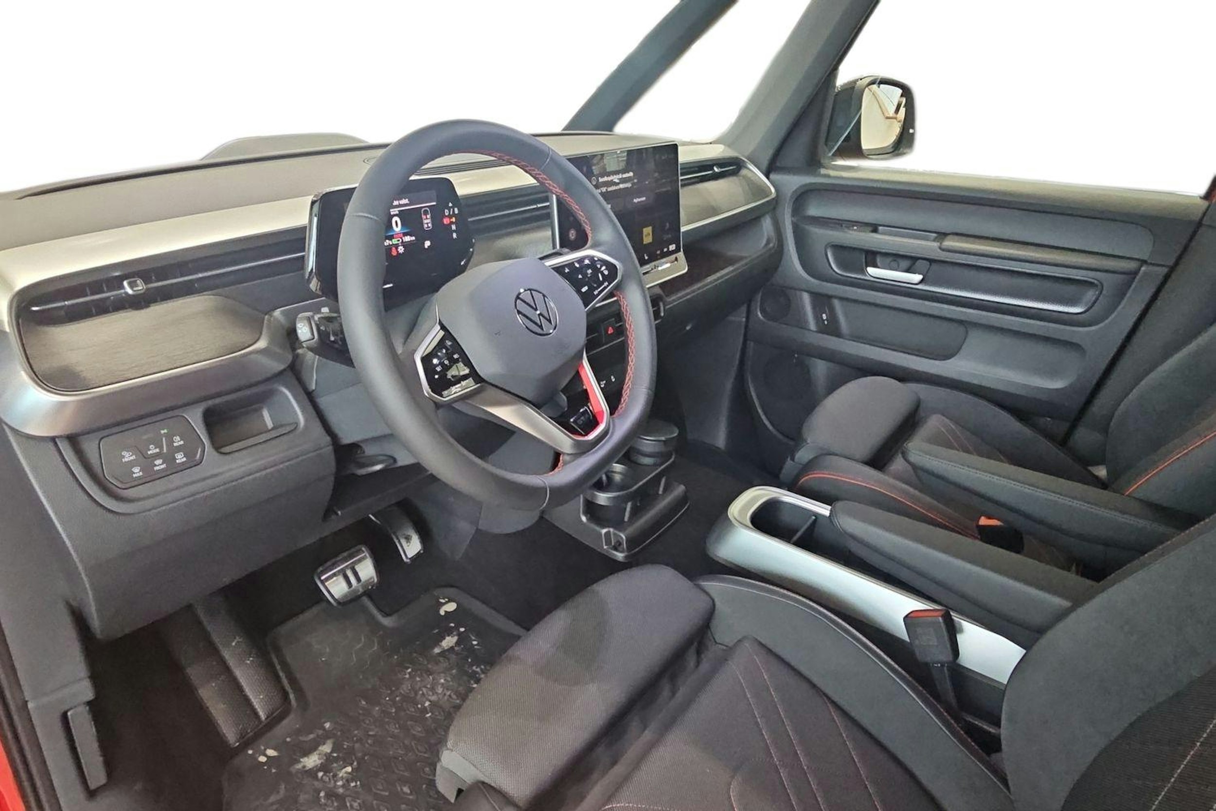 punainen Volkswagen ID. Buzz 2026 kuva 6.