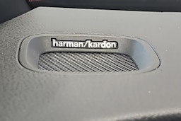 punainen Volkswagen ID. Buzz 2026 kuva 19.