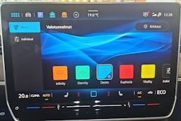 punainen Volkswagen ID. Buzz 2026 kuva 21.