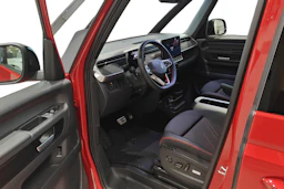 punainen Volkswagen ID. Buzz 2026 kuva 8.
