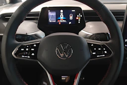 punainen Volkswagen ID. Buzz 2026 kuva 17.