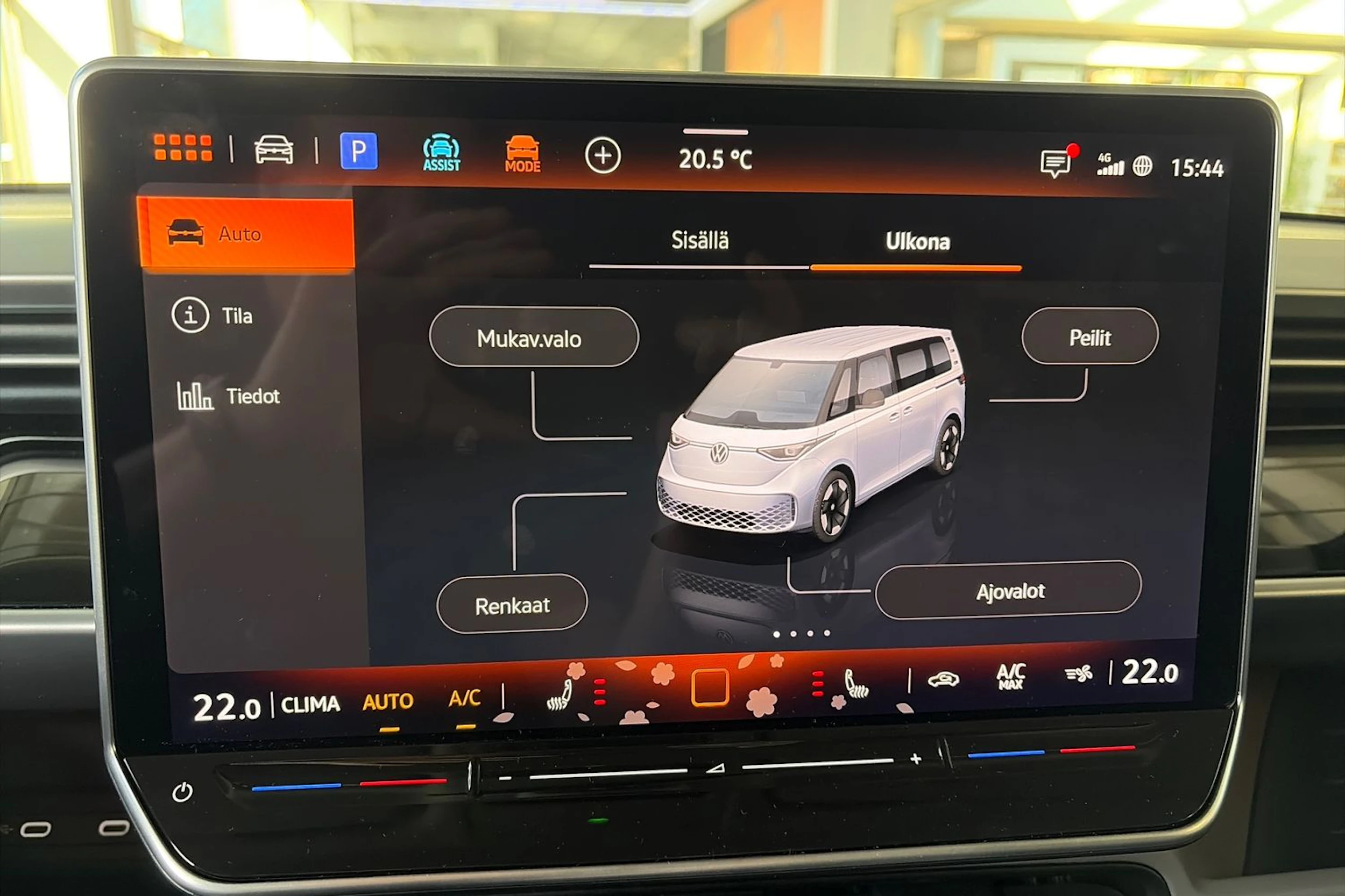 Harmaa Volkswagen ID. Buzz 2026 kuva 32.