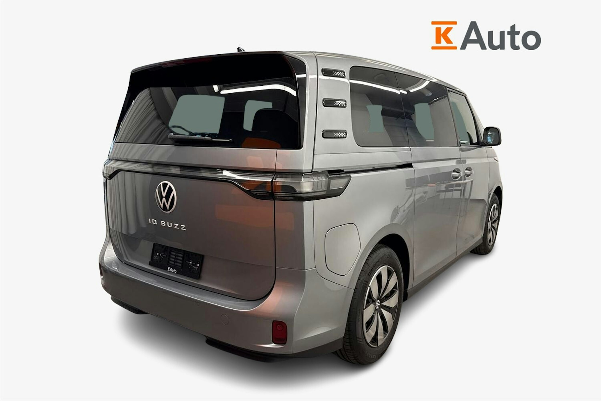 met. harmaa Volkswagen ID. Buzz 2026 kuva 5.