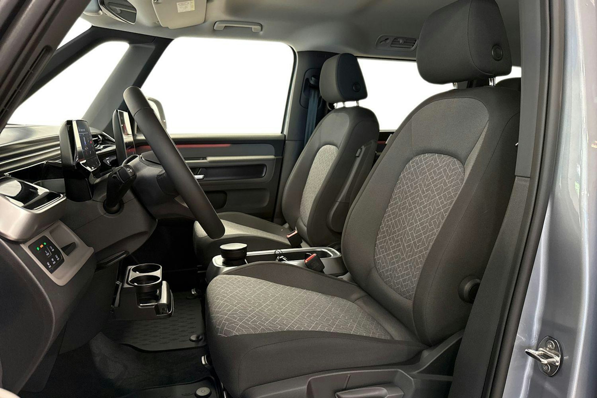 met. harmaa Volkswagen ID. Buzz 2026 kuva 10.