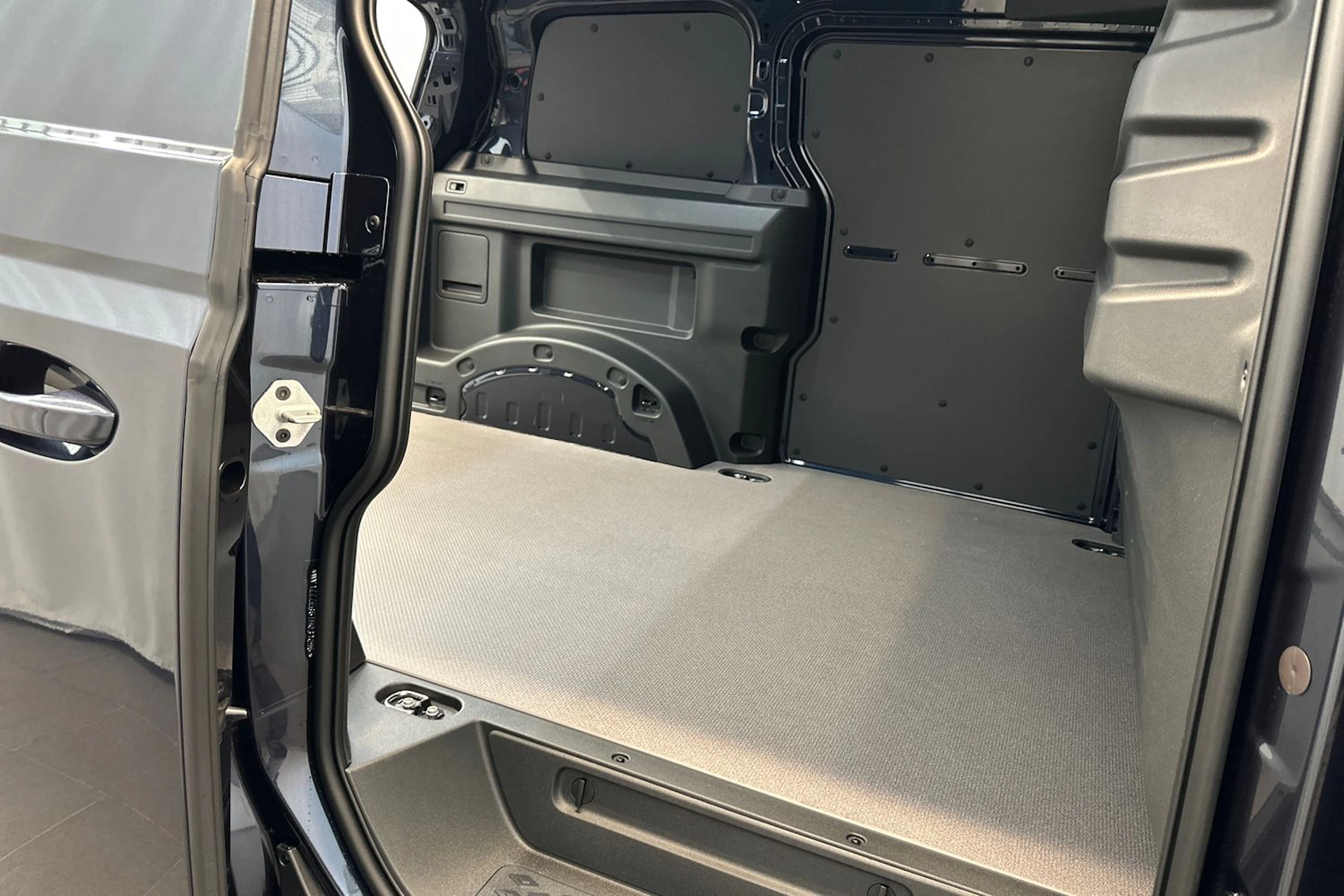 sininen Volkswagen ID. Buzz 2026 kuva 11.