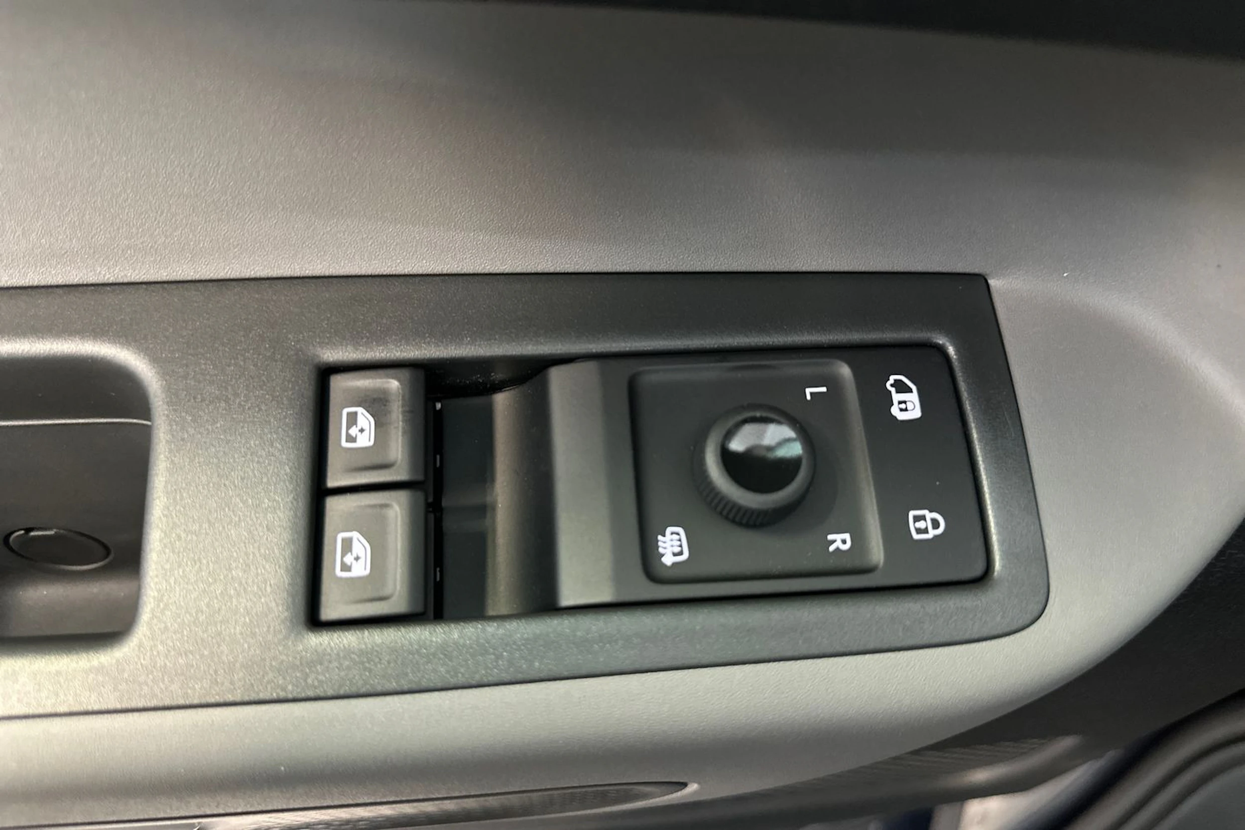 sininen Volkswagen ID. Buzz 2026 kuva 14.