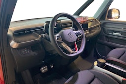 punainen Volkswagen ID. Buzz 2026 kuva 8.