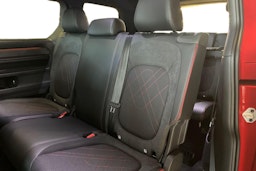 punainen Volkswagen ID. Buzz 2026 kuva 11.