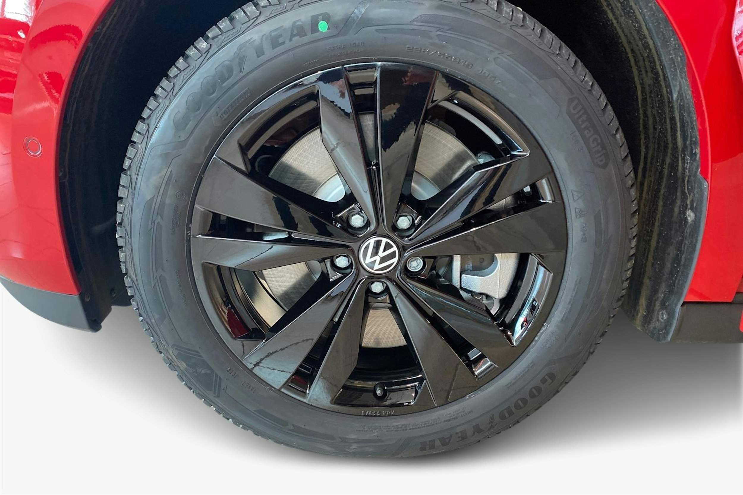 punainen Volkswagen ID. Buzz 2026 kuva 12.