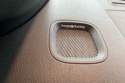 punainen Volkswagen ID. Buzz 2026 kuva 14.