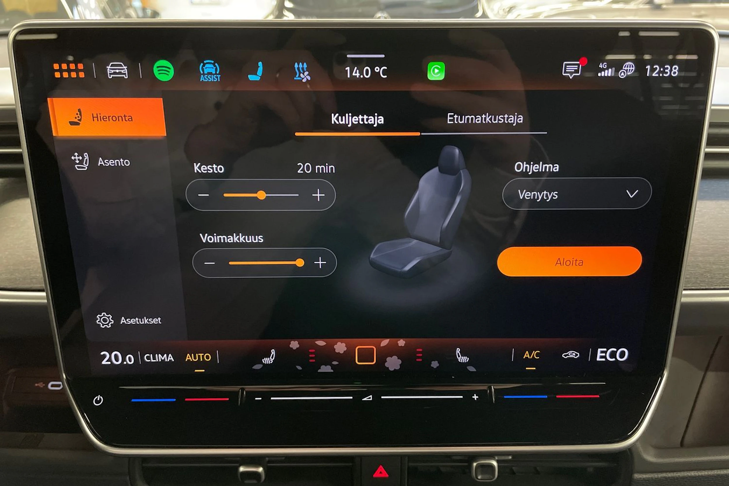 punainen Volkswagen ID. Buzz 2026 kuva 17.