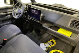 met. harmaa Volkswagen ID. Buzz Cargo 2026 kuva 7.