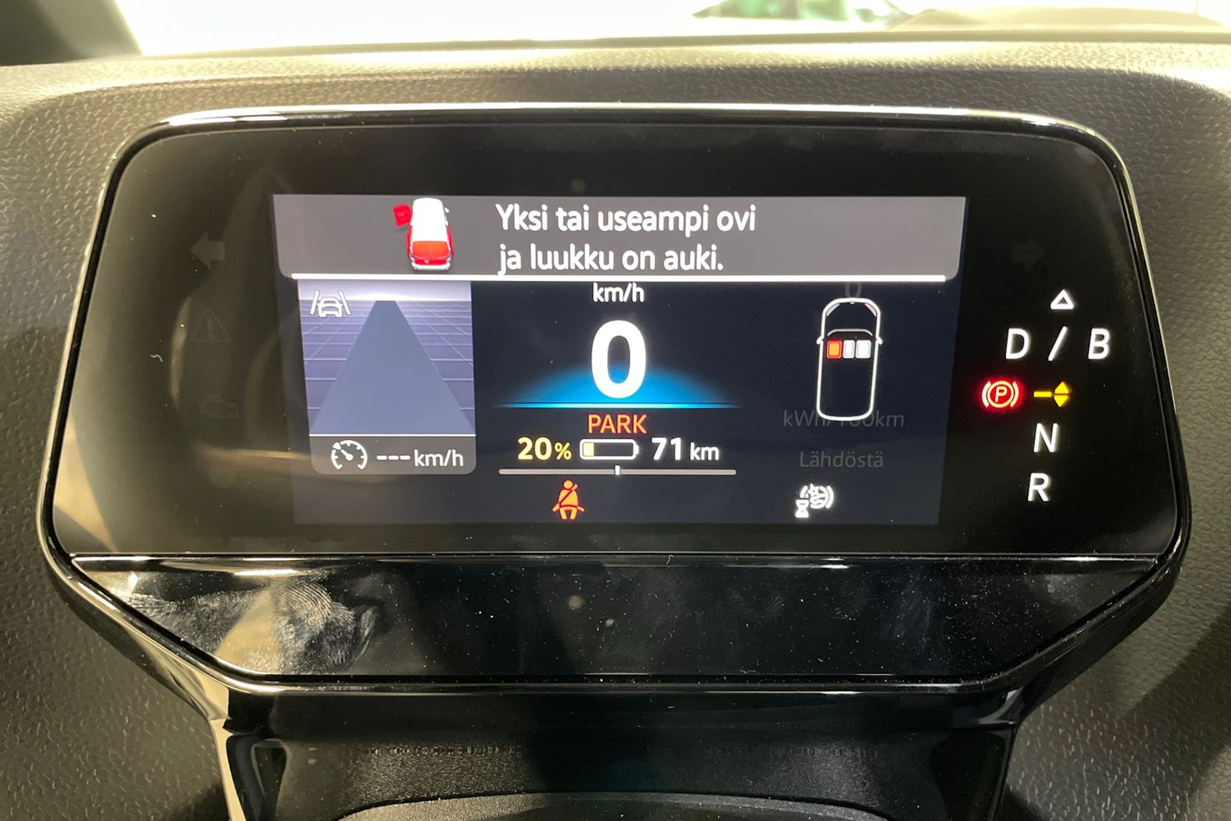 met. harmaa Volkswagen ID. Buzz Cargo 2026 kuva 14.