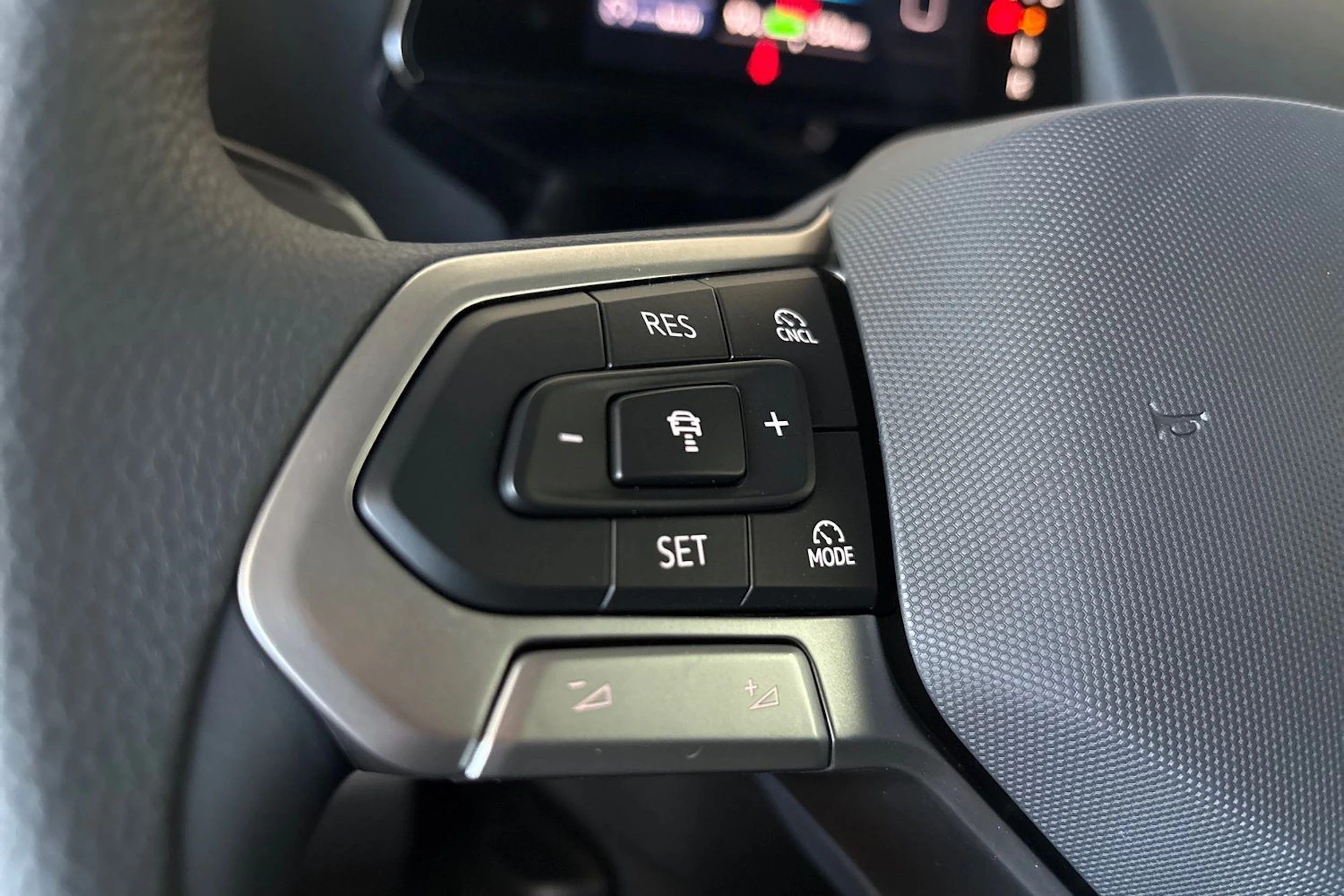 valkoinen Volkswagen ID. Buzz 2026 kuva 15.